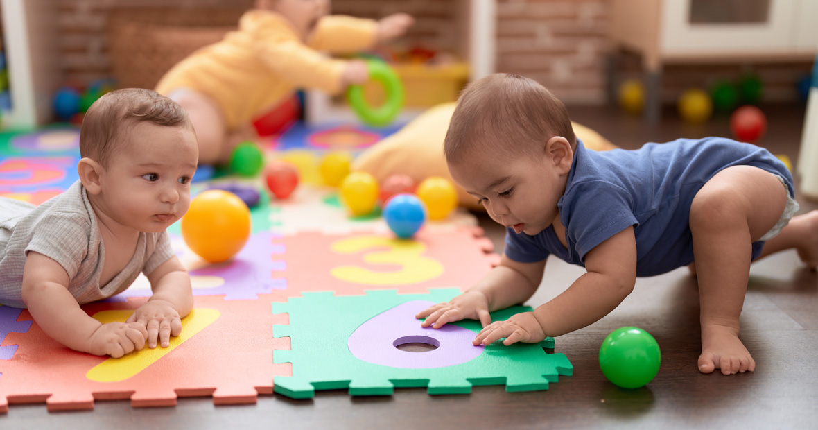 Jouets d'éveil interactifs